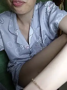 Chammy720 Adlı Modelin Canlı XXX Sohbeti