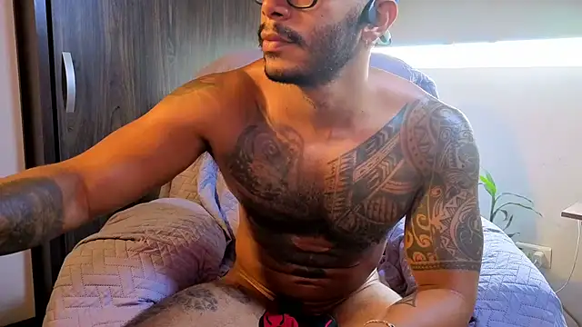 Chat +18 de Wheeler_Green ao vivo
