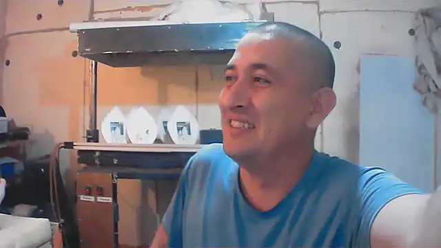 DenMaretxx Adlı Modelin Canlı XXX Sohbeti