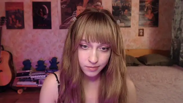 Chat XXX en directo de Friendly_Ellie