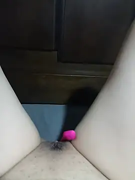KITTEN-10's Webcam Show