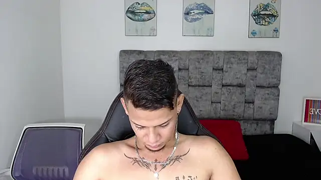 axcel_boy_ live XXX chat