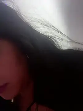 EmilyNoir1のライブXXXチャット
