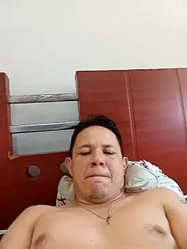 XXX chat uživo modela DanteRojasLive