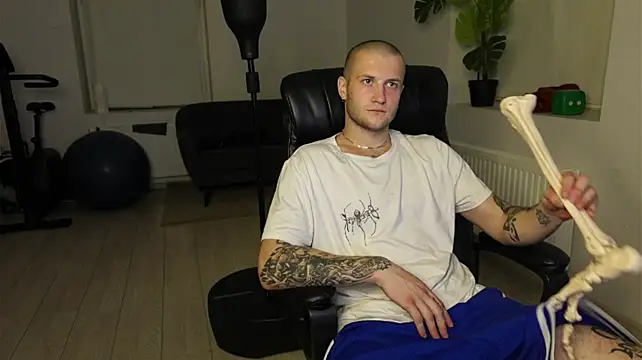 Igor_Wilde Adlı Modelin Canlı XXX Sohbeti
