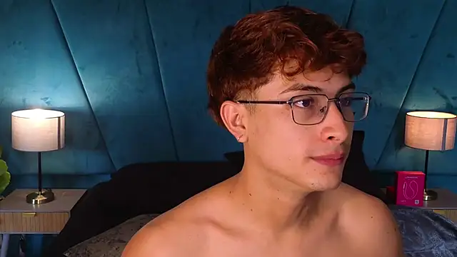 Aaron_Eze – Live XXX-chat