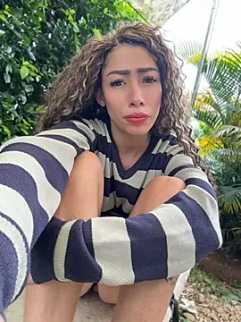 roxyrougee: απευθείας συνομιλία ΧΧΧ