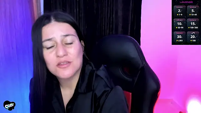 Saskyaa's Live XXX Chat