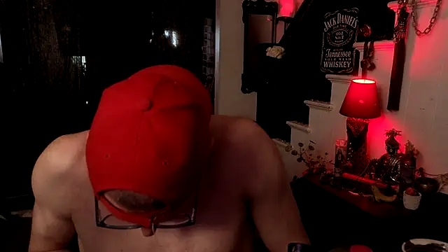 MasterDaddyCool live XXX chat