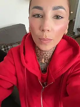 Chat +18 de LunaXmilo ao vivo