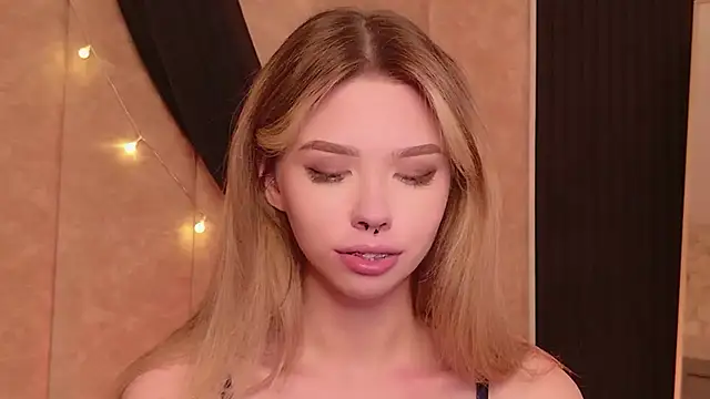 دردشة Sierra_Fane الجنسية المباشرة