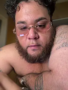 fatboyjayohh126 Show in webcam