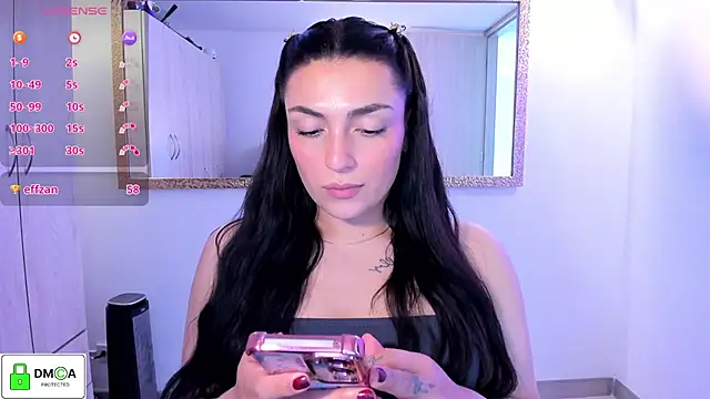 XXX chat uživo modela EricaVanderhill