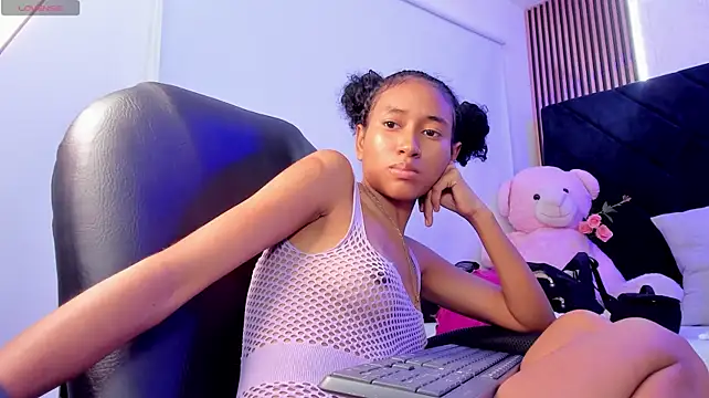 Chat +18 de vicky_castillo ao vivo