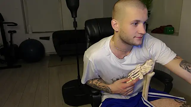 XXX chat uživo modela Igor_Wilde