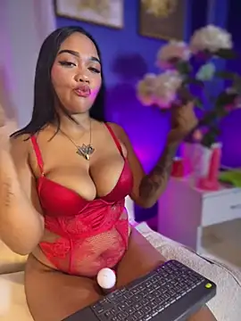 XXX chat uživo modela LeahRenner