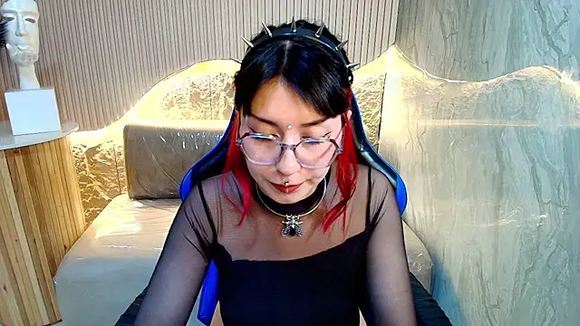 Chat XXX en directo de Ravenn_r