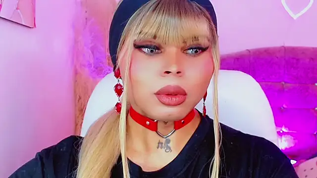 Czat XXX na żywo – AdanKinng