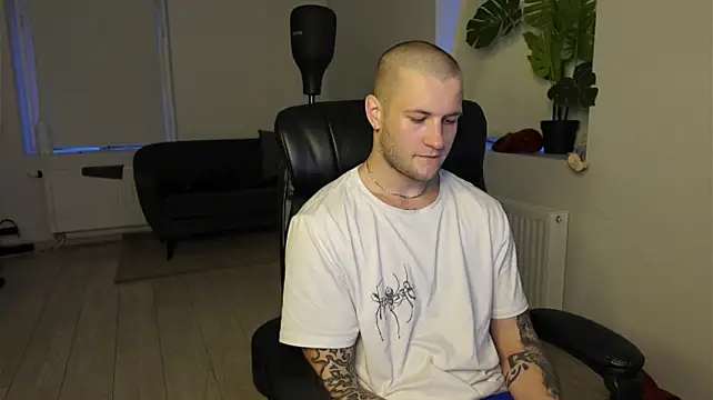 XXX chat uživo modela Igor_Wilde