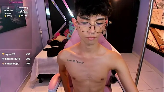 LiamHeatx 라이브 XXX 채팅