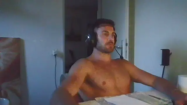 alpha-hunk Chat XXX live