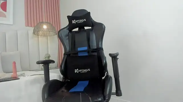 Živý XXX chat Roseemilf_
