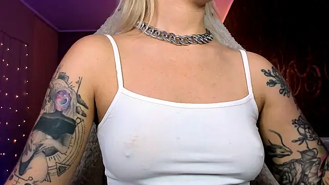 Chat XXX en directo de tykioty_Miley