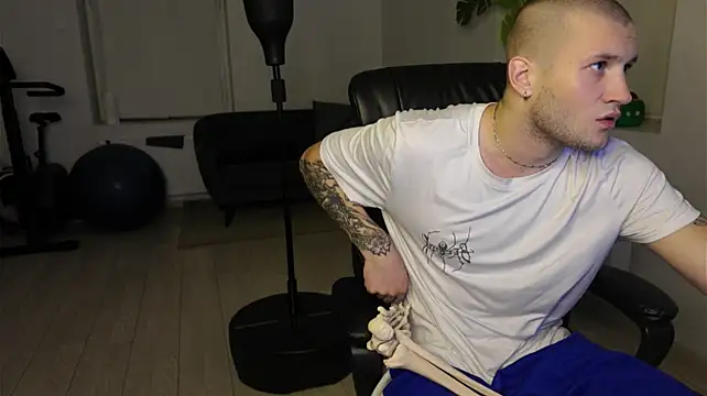 XXX chat uživo modela Igor_Wilde