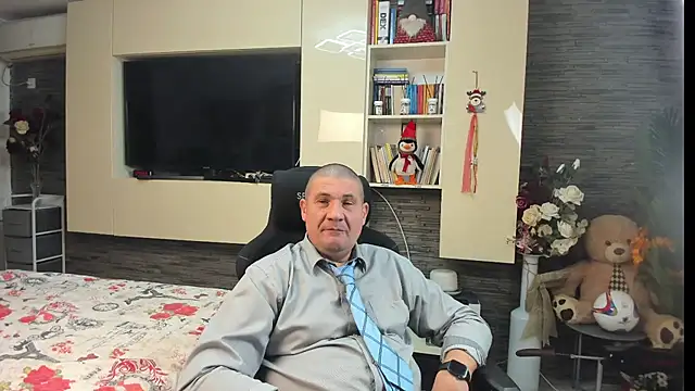 SpartacusDaddy48's Live XXX Chat