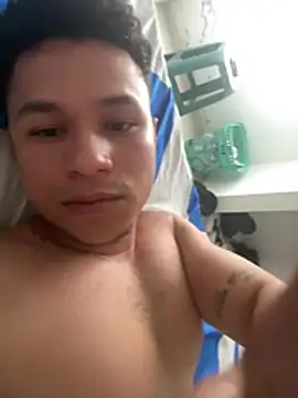 DiazDiaz77 Chat XXX live