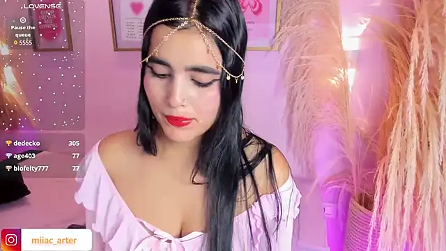 MiaaCarter_ Adlı Modelin Canlı XXX Sohbeti