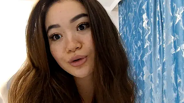 Chat +18 de PauletteFurtak ao vivo
