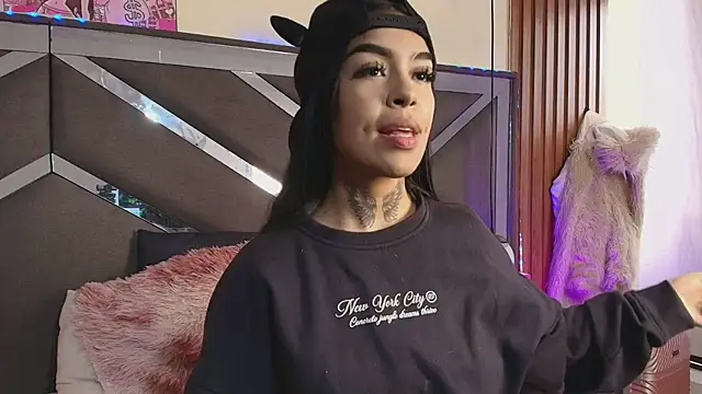 Chat XXX en directo de Bratz_x
