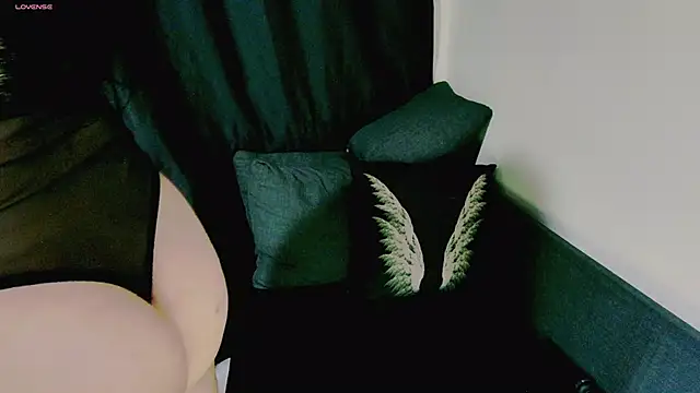 -SHEFA-777's Live XXX Chat