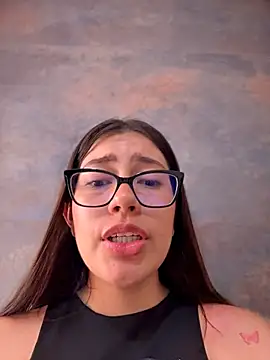 Saracalderon's Live XXX Chat