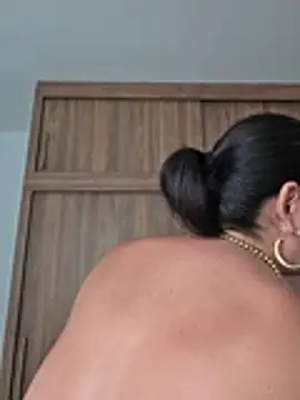 Chat XXX en directo de celeste_curvy