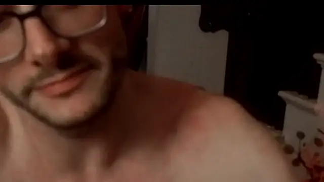 MasterDaddyCool's Live XXX Chat