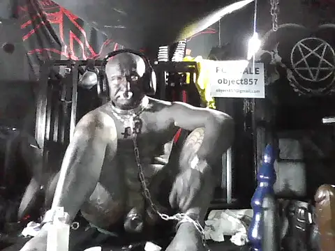 wormobject's Live XXX Chat