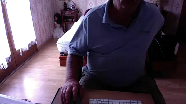 bacanale72: онлайн-секс-чат