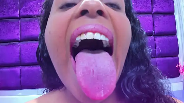AnalNaugthy Chat XXX in diretta