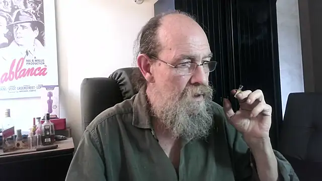 Uncle_Hottie Adlı Modelin Canlı XXX Sohbeti