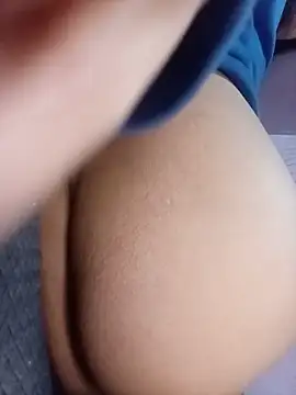 dulcevitasex Adlı Modelin Canlı XXX Sohbeti