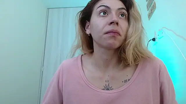 XXX chat uživo modela aprildumont