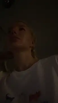 aestetick Live XXX Chat