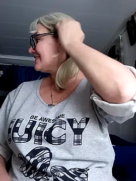 irinamaux Chat XXX in diretta