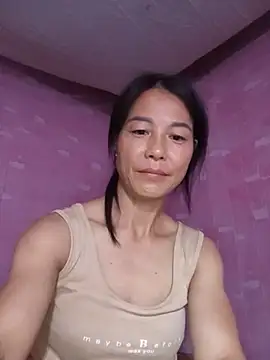 Lily-ly's Live XXX Chat