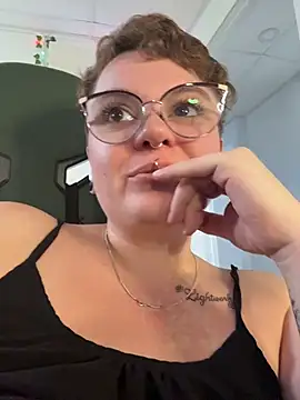 CurvesNChaos Adlı Modelin Canlı XXX Sohbeti