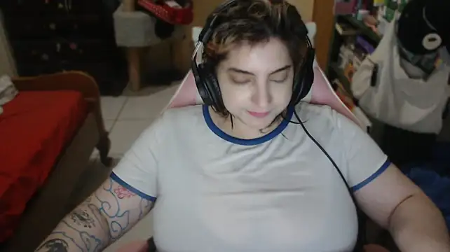 VictoriaSaintes Live XXX Chat