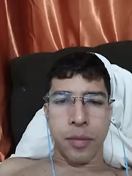 Tchutom's Live XXX Chat