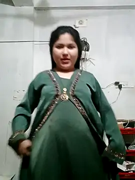Chat XXX en directo de Nusrat-N